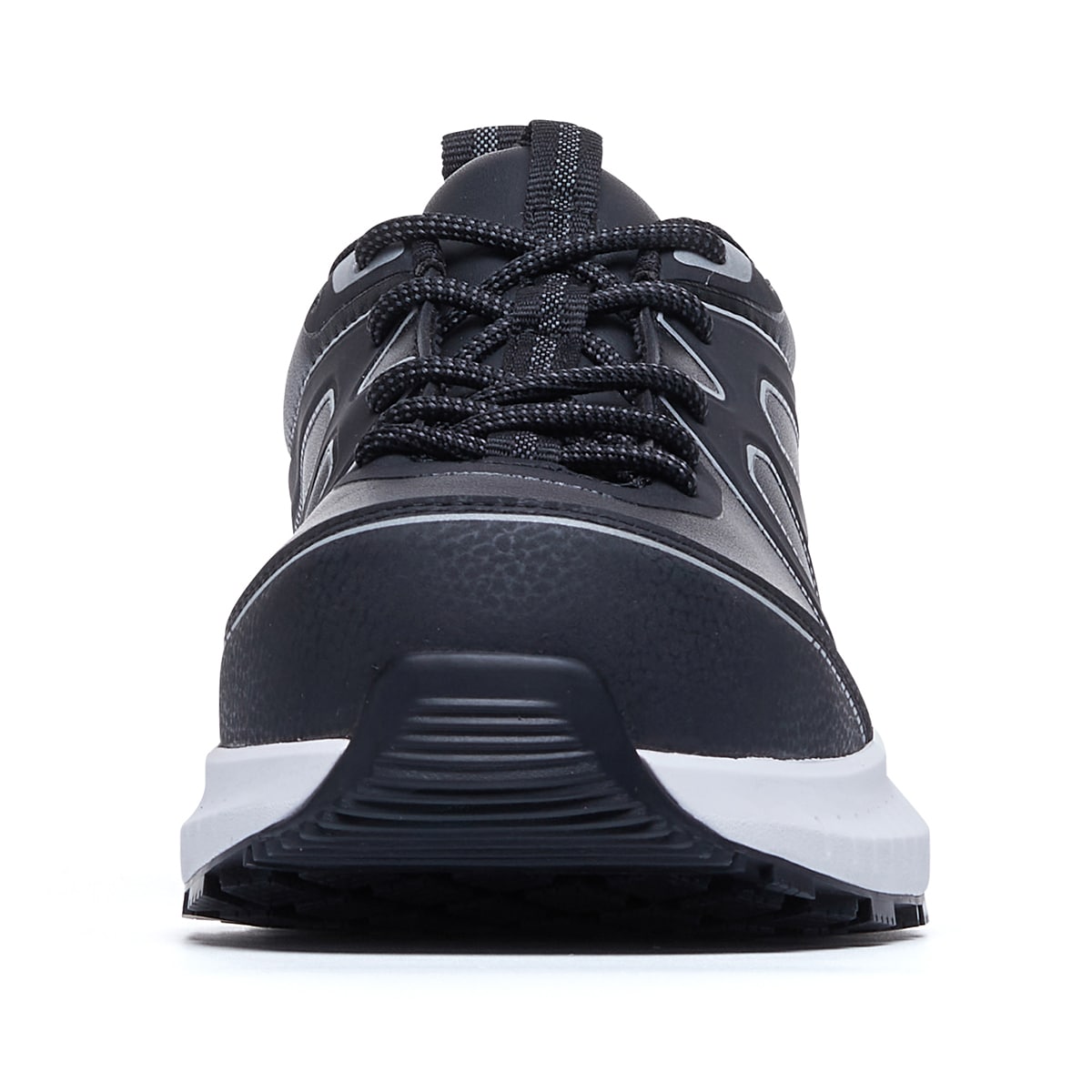 The Colly Black from Shoes For Crews has a slip-resistant, clog-resistant sole with TripGuard technology, a nanocomposite toecap (200 joules) and removable cushioned insoles, seen from the front.