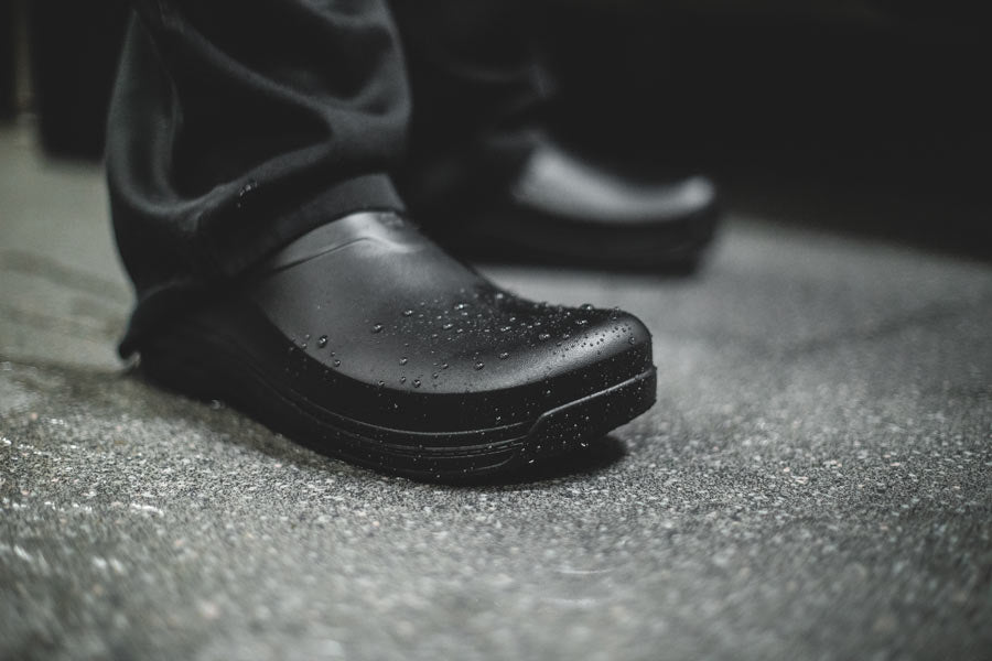 Why Doctors and Nurses Love Clogs