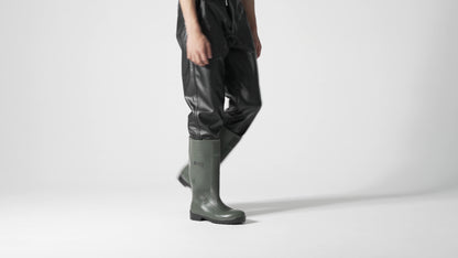 Non-slip green wellington boot with steel toe cap (200 Joules) and water-resistant upper, product video.